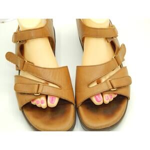 SAS Tabby Sandals Shoes Womens Leather strapy Adjustable Comfort beach 10M